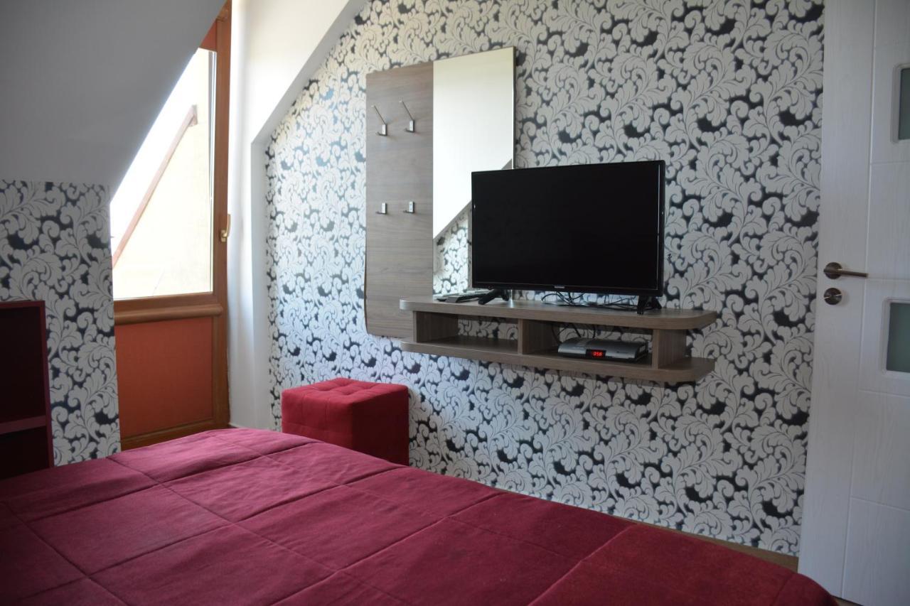 Complex Chayka Guest House Byala  Buitenkant foto