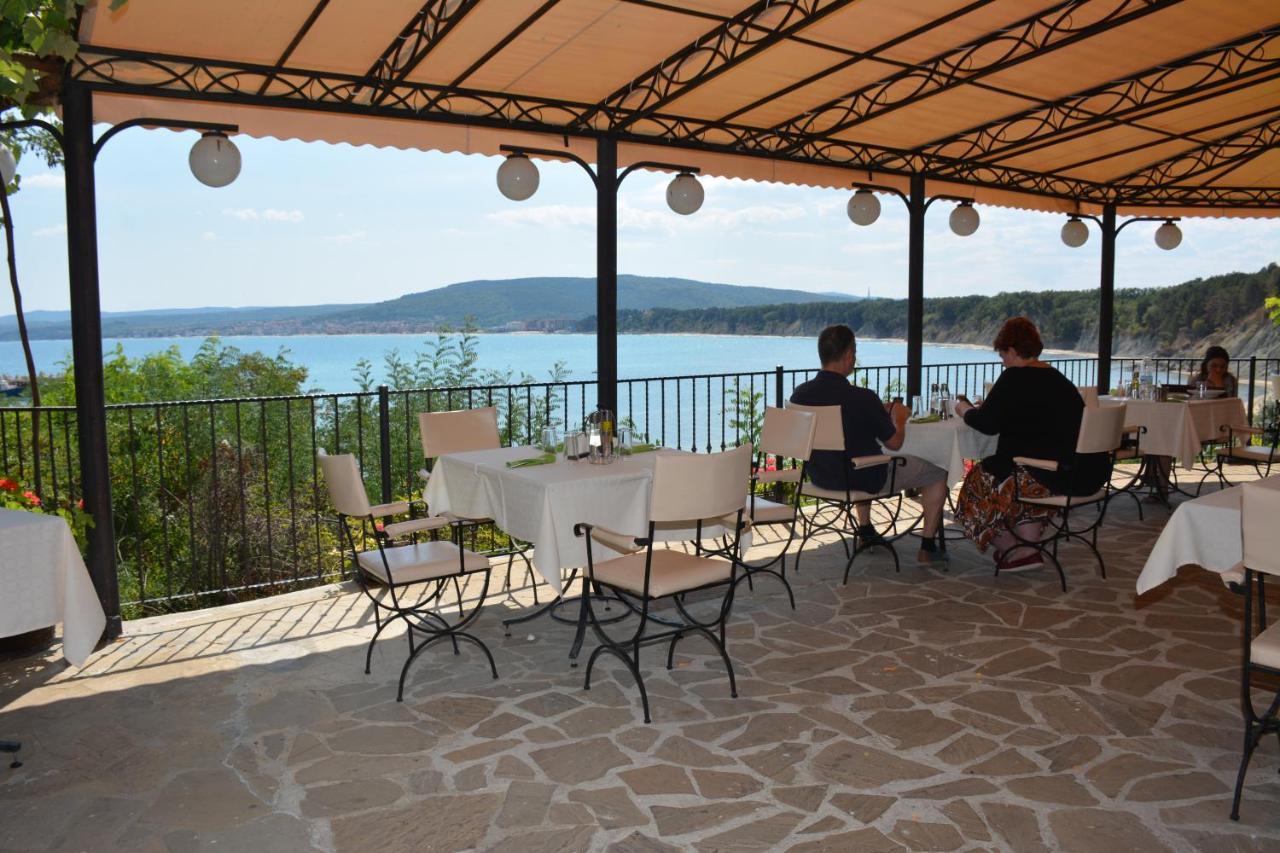 Complex Chayka Guest House Byala  Buitenkant foto