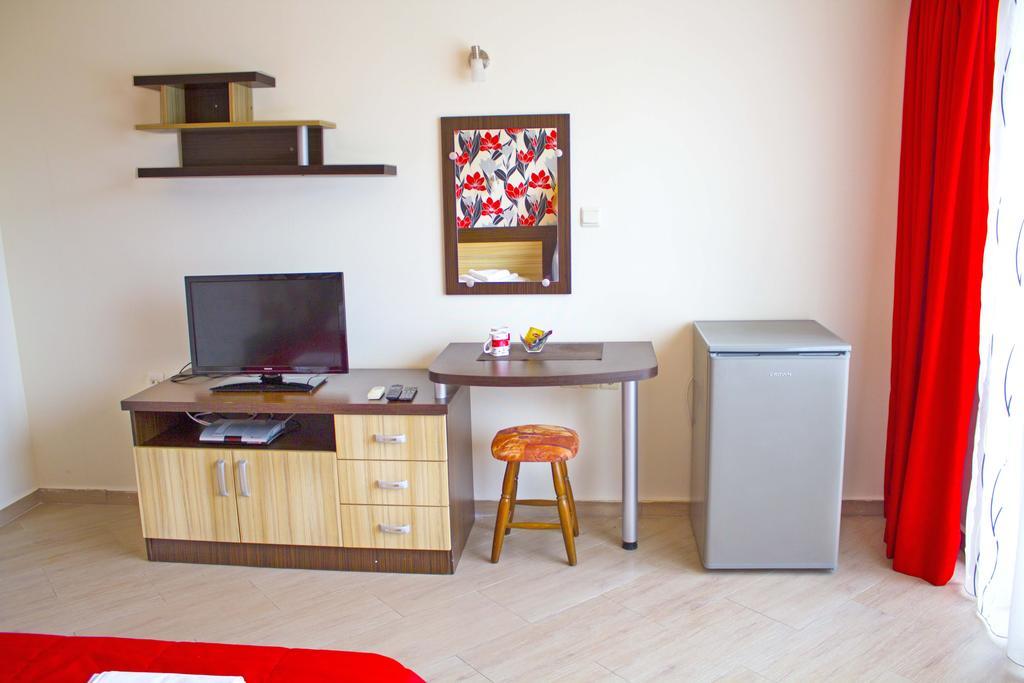Complex Chayka Guest House Byala  Buitenkant foto