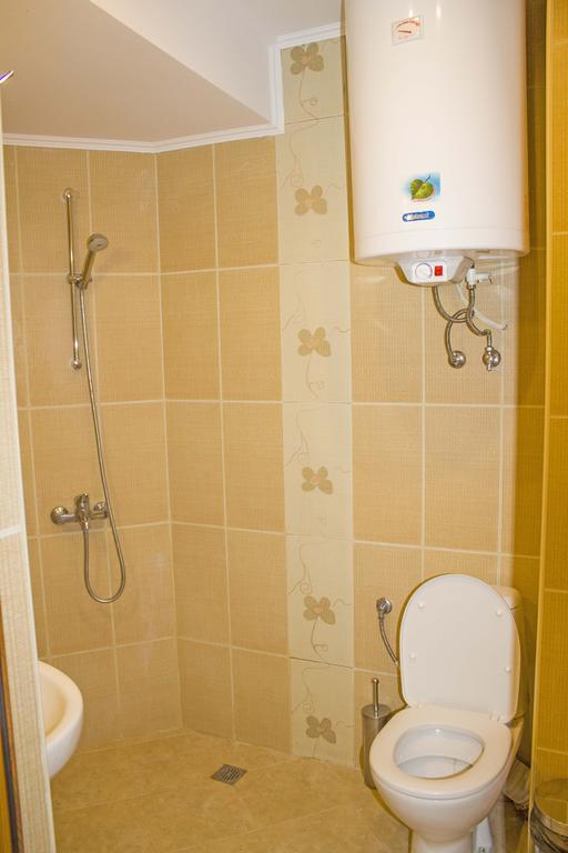 Complex Chayka Guest House Byala  Buitenkant foto